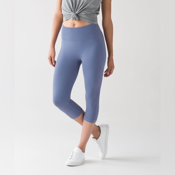 Lululemon Flow & Go Crop - Picture 2 of 13